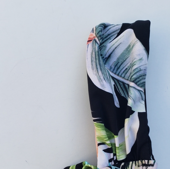 JANTZEN draped Surplice swimsuit - Picture 7 of 14